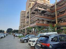 PYRAMID URBON HOMES SCTOR -70A GURGAON COMMERCIAL